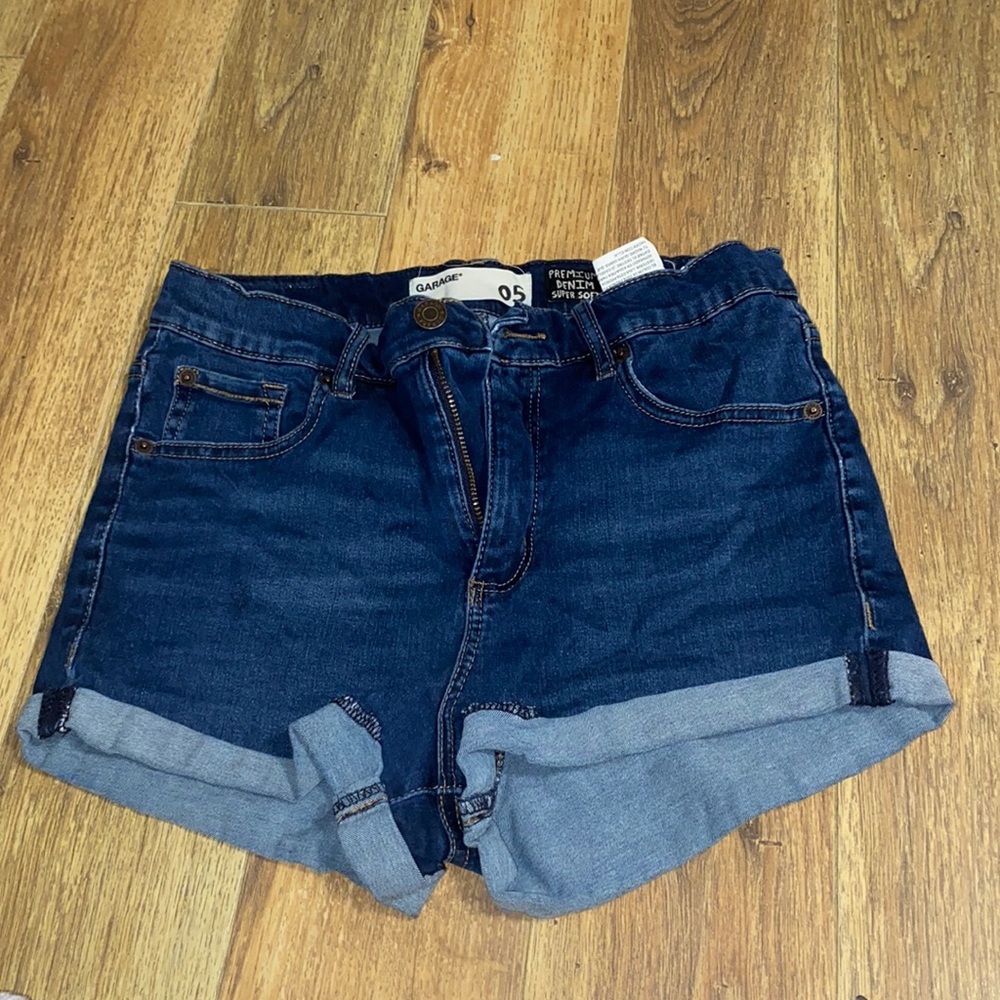 Garage shorts
